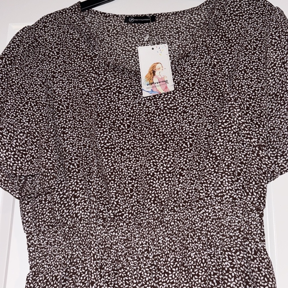 NWT Pretty Garden dress - Picture 2 of 7